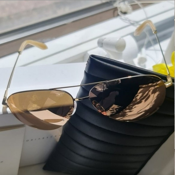 SOLD!! Victoria Beckham Aviator Sunglasses 18ct Gold 62mm S119 × 118ct - Picture 10 of 12